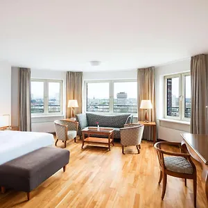 **** Hotel Lindner Frankfurt Main Plaza, Part Of Jdv By Hyatt Tyskland